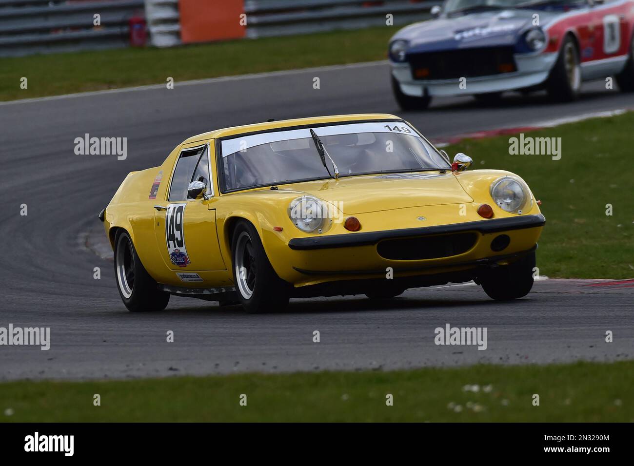 Malcolm Johnson, Lotus Europa, Adams et page Swinging Sixties, Groupe 2, voitures de plus de 2000cc ans, divisé en 6 classes G à I, une course de quarante minutes avec TH Banque D'Images