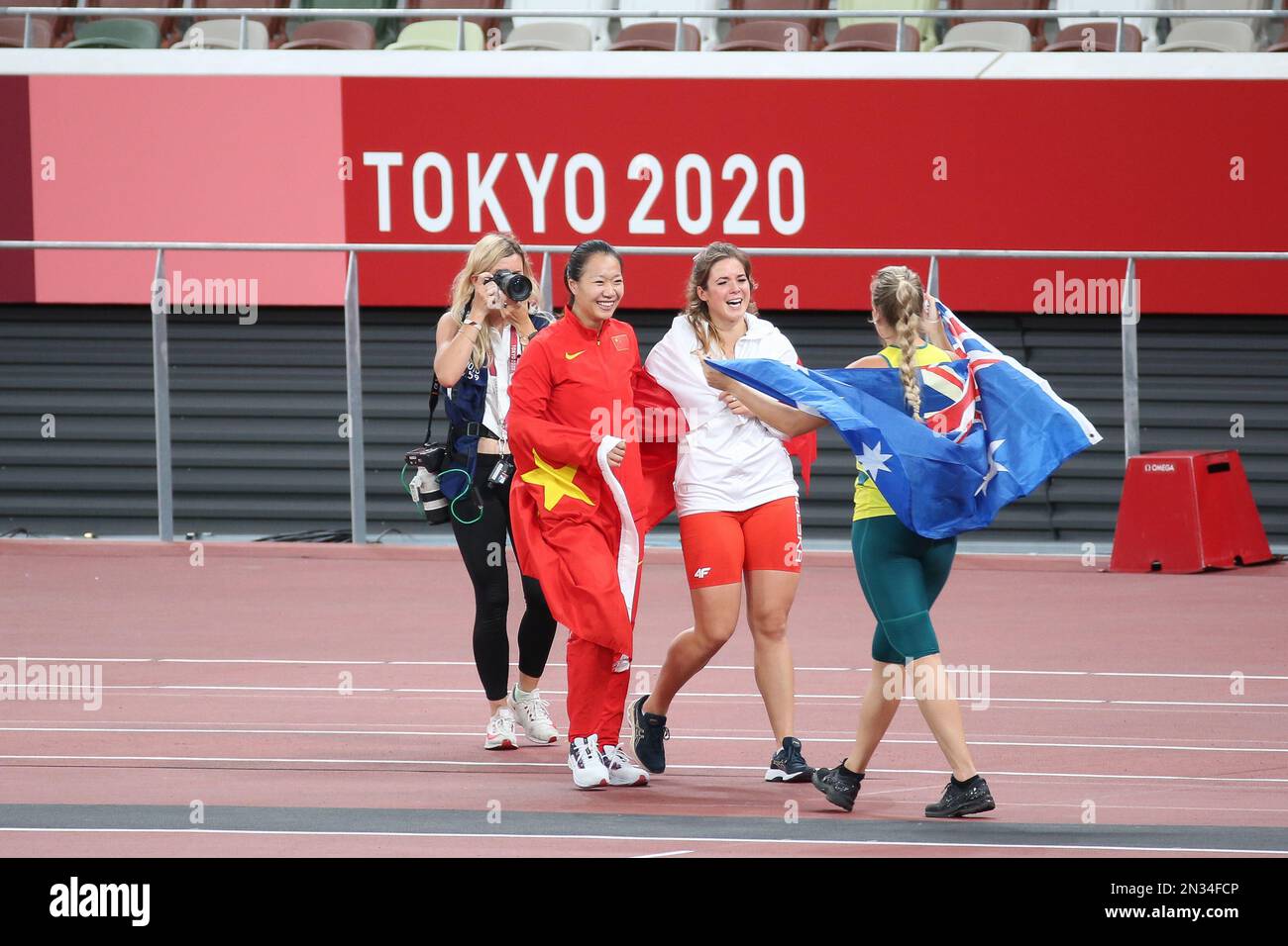 06 AOÛT 2021 - Tokyo, Japon: LIU Shiying de la Chine, Maria ANDREJCZYK de la Pologne et Kelsee-Lee BARBER de l'Australie gagnent la médaille d'or, d'argent et de bronze Banque D'Images