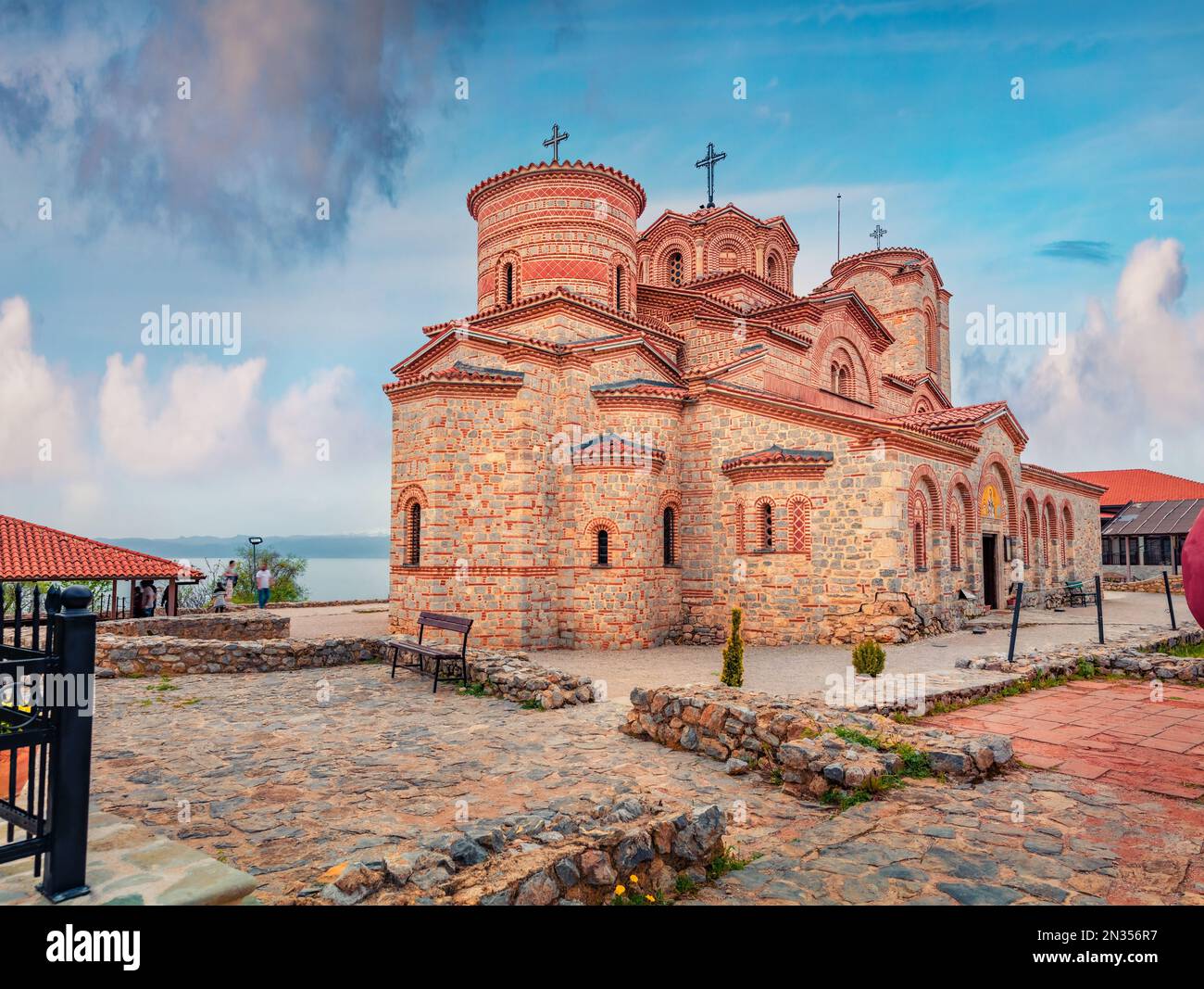 Magnifique vue sur l'église des Saints Clément et Panteleimon. Belle scène matinale d'Ohrid, Macédoine du Nord, Europe. Concept de voyage back-gr Banque D'Images