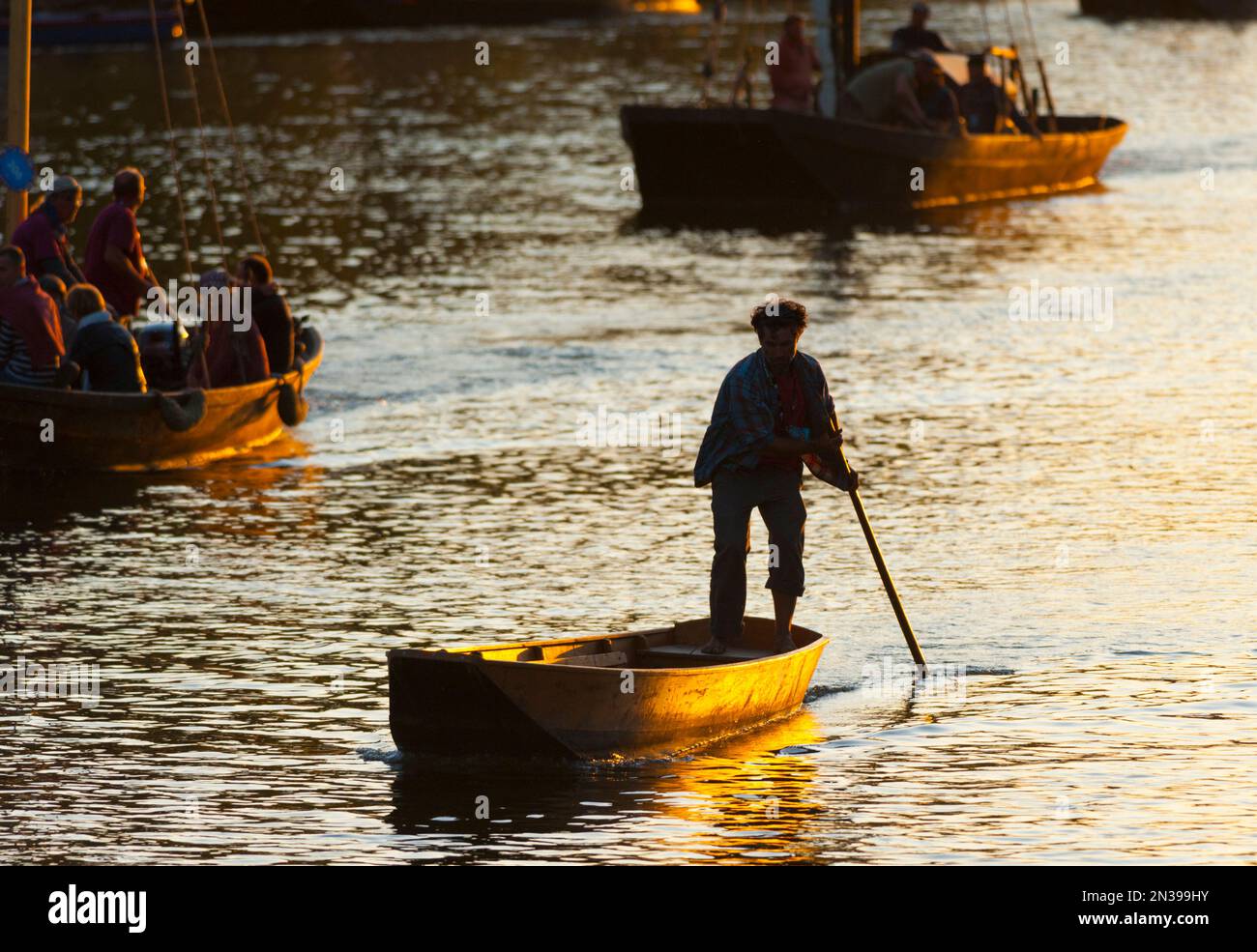 France, Loiret (45), Orléans, Festival de la Loire 2019, manœuvrabilité traditionnelle en bateau Banque D'Images