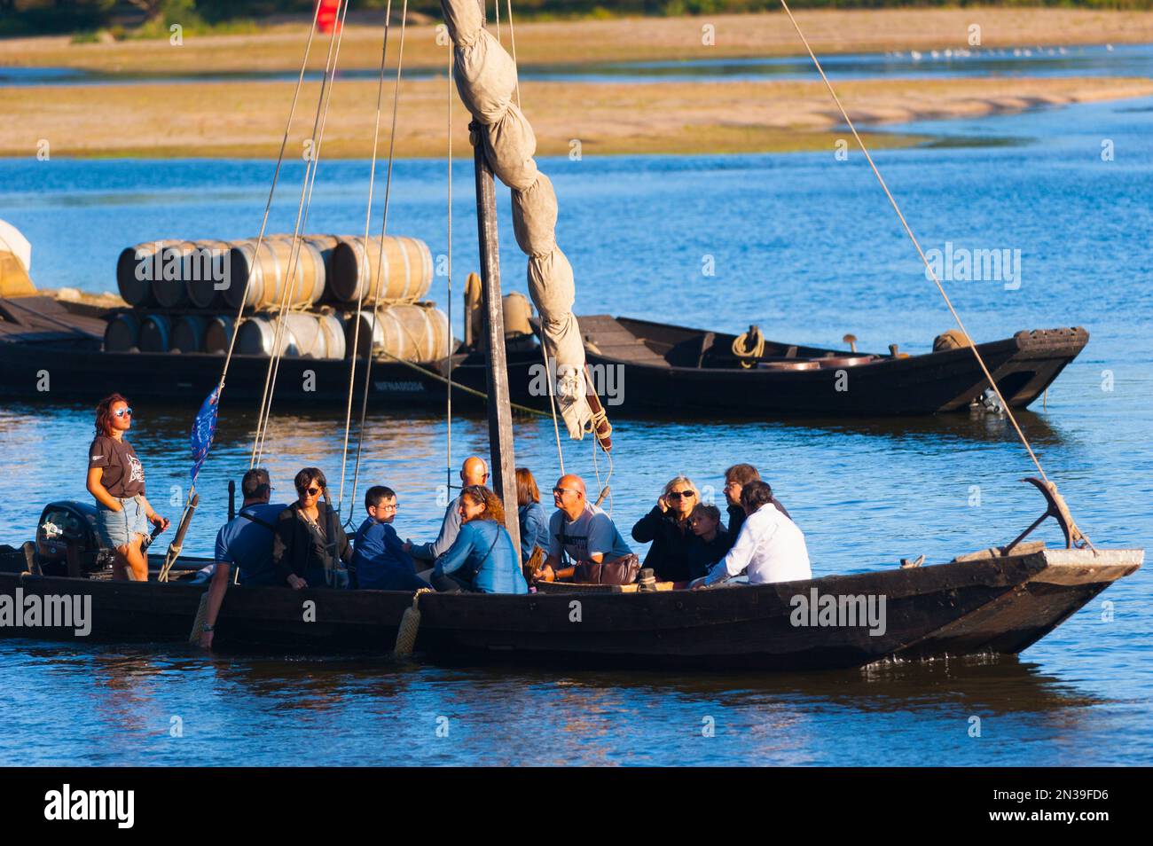France, Loiret (45), Orléans, Festival de la Loire 2019, navigation fluviale dans un bateau traditionnel à fond plat Banque D'Images