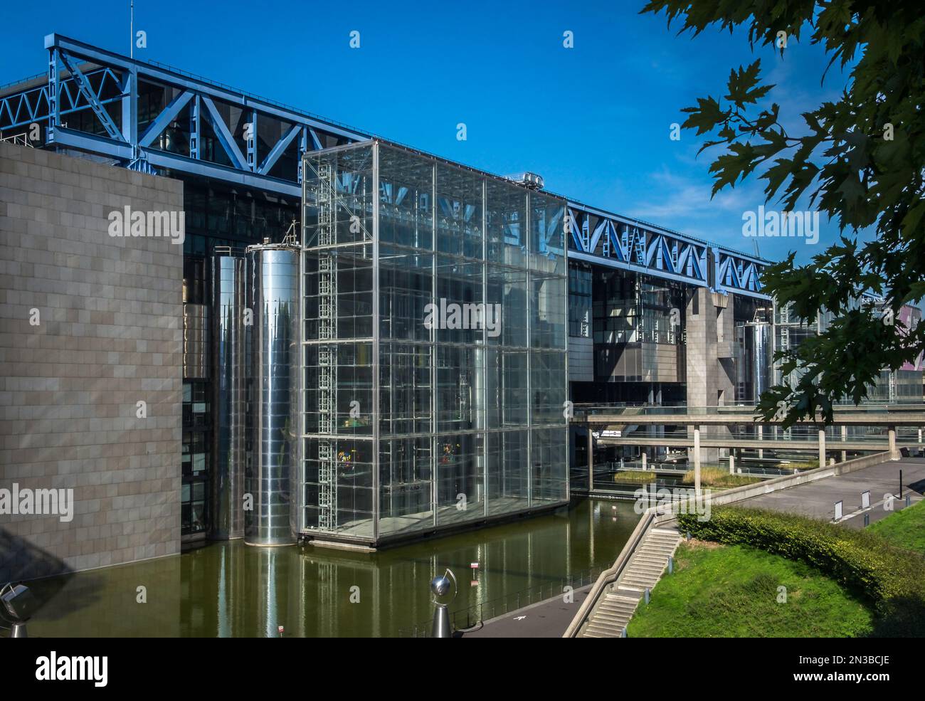 Paris, France, octobre 2022, vue sur la Cité des Sciences et de l'Industrie, Parc de la Villette Banque D'Images