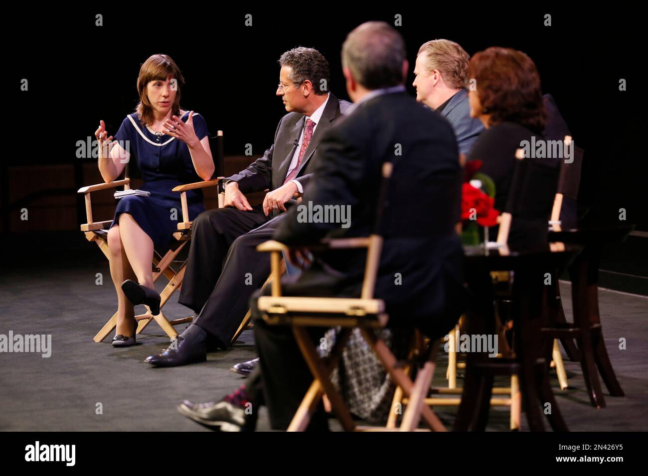From left to right, Moderator Cynthia Littleton, Editor-in-Chief TV, Variety and panelists Robert Bianco, USA Today, Matt Roush, TV Guide, Tim Goodman, The Hollywood Reporter, Brian Lowry, Variety (obscured) and Mary McNamara, Los Angeles Times participate in the Television Academy's 2014 Fall Season Preview at Paramount Theater on Monday, Sept. 15, 2014 in Los Angeles. (Photo by Danny Moloshok/Invision for the Television Academy/AP Images) Banque D'Images