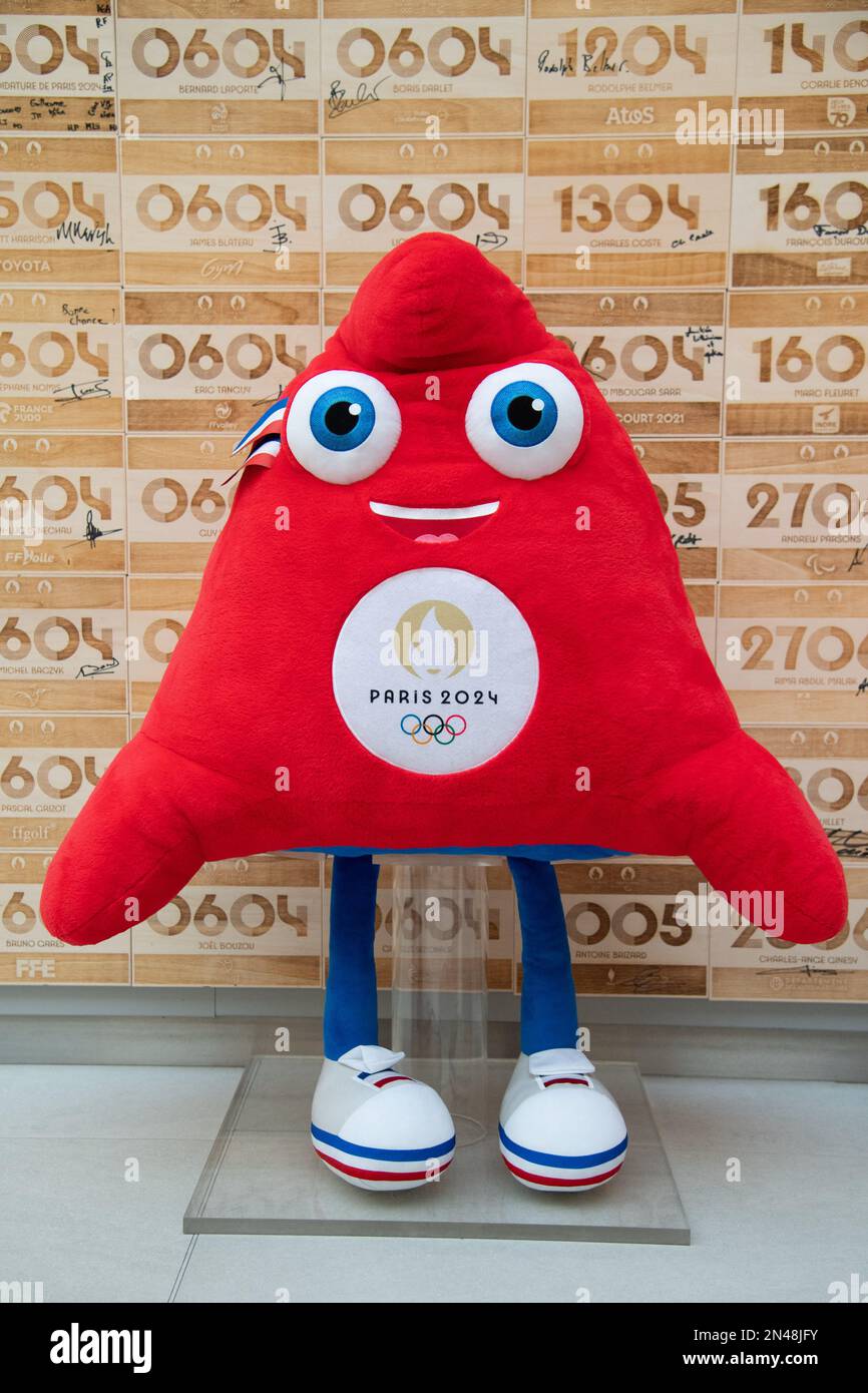Mascotte officielle Jeux Paralympiques 2024 articulée - Doudou et Compagnie