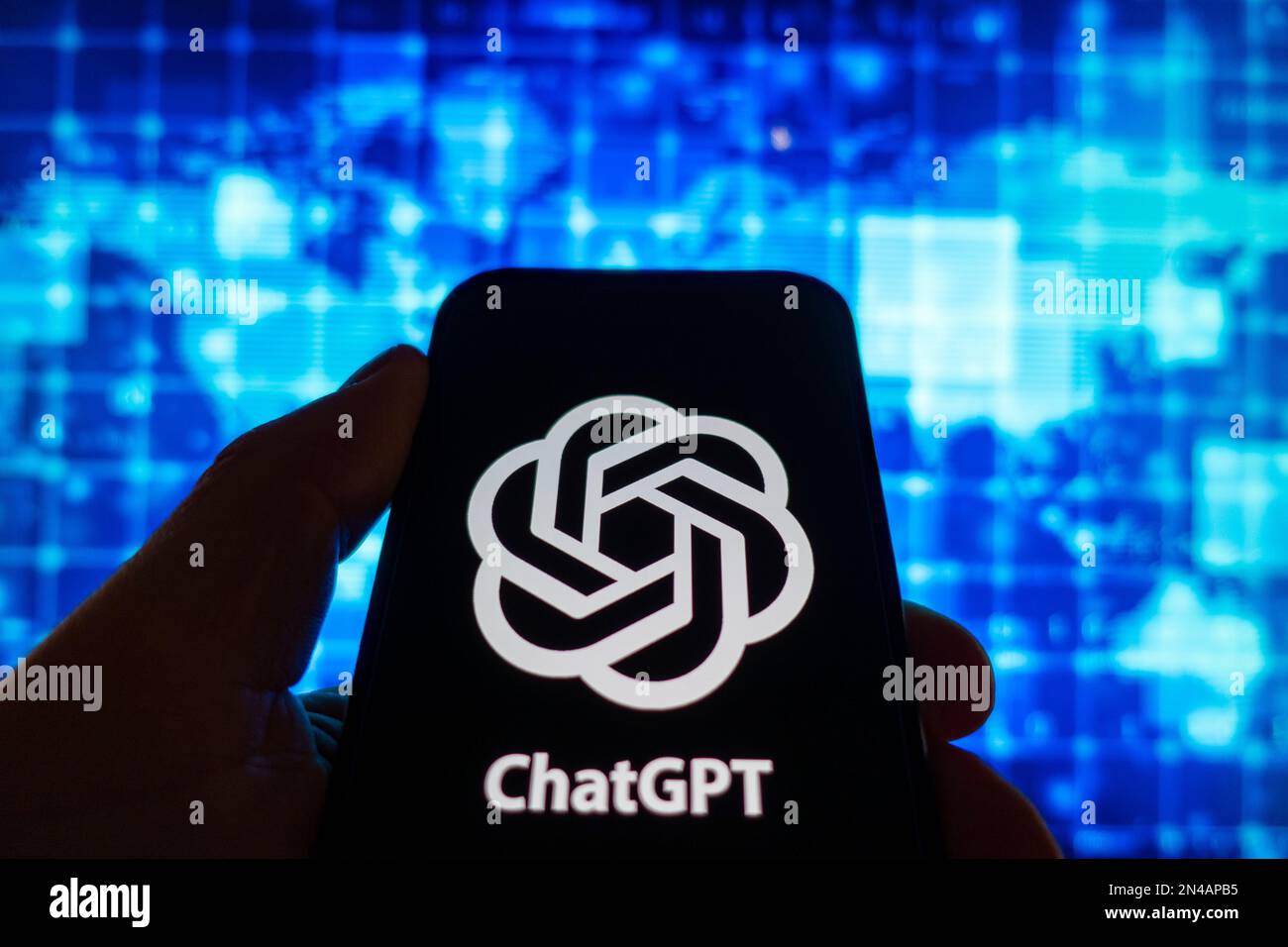 Image composite numérique du logo Chatbot OpenAI ChatGPT affiché sur le téléphone mobile Banque D'Images