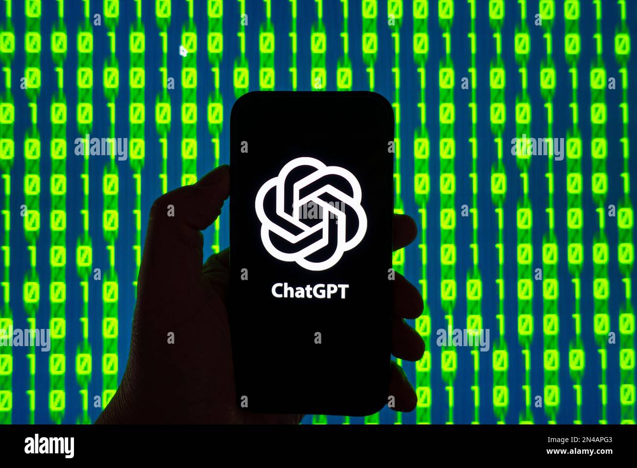 Image composite numérique du logo Chatbot OpenAI ChatGPT affiché sur le téléphone mobile Banque D'Images