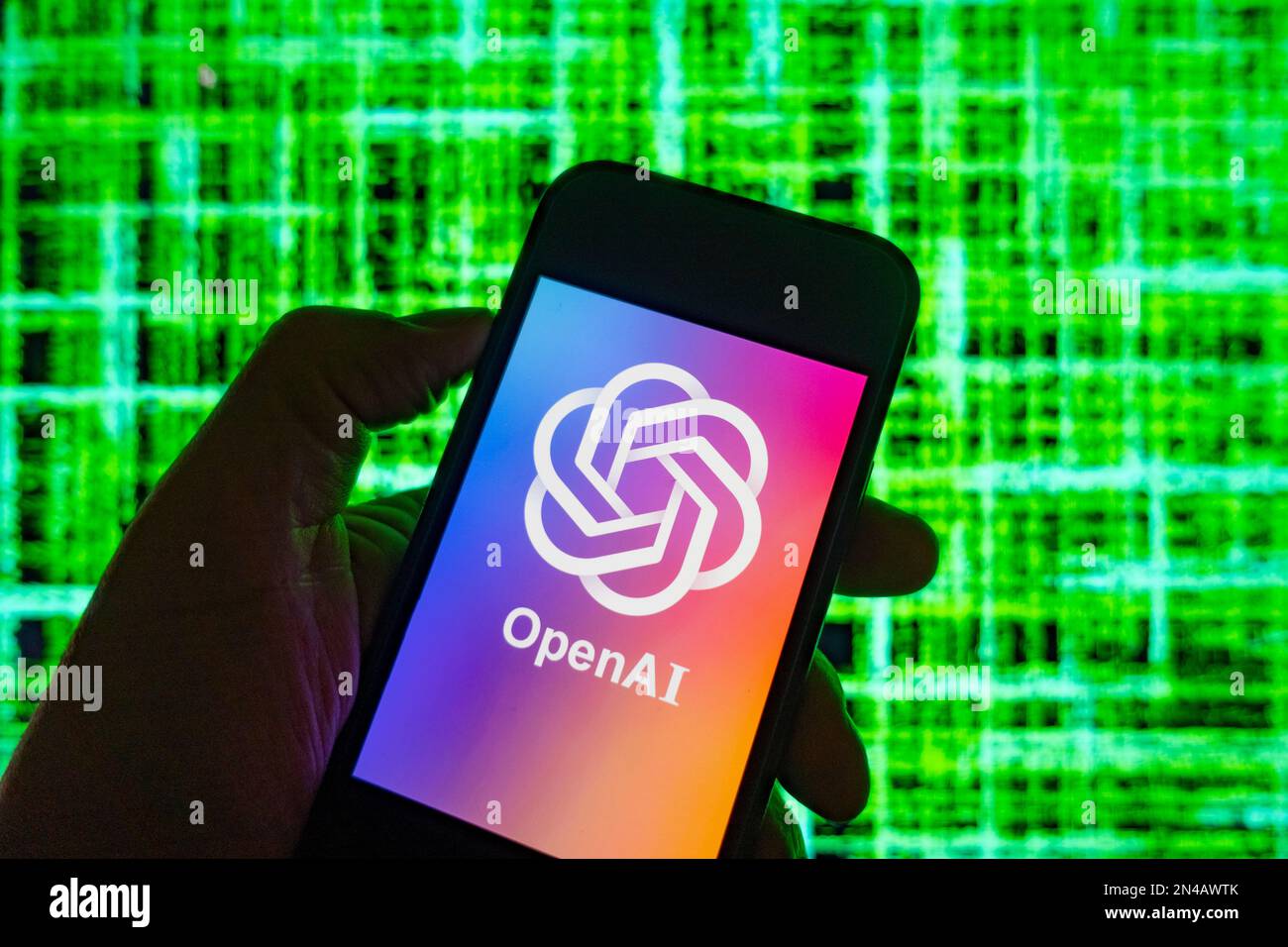 Image composite numérique du logo Chatbot OpenAI ChatGPT affiché sur le téléphone mobile Banque D'Images