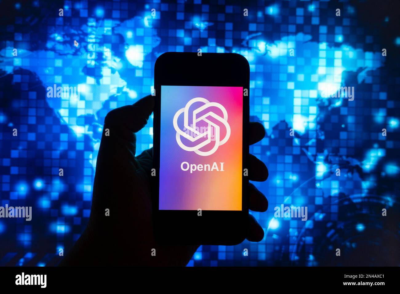 Image composite numérique du logo Chatbot OpenAI ChatGPT affiché sur le téléphone mobile Banque D'Images