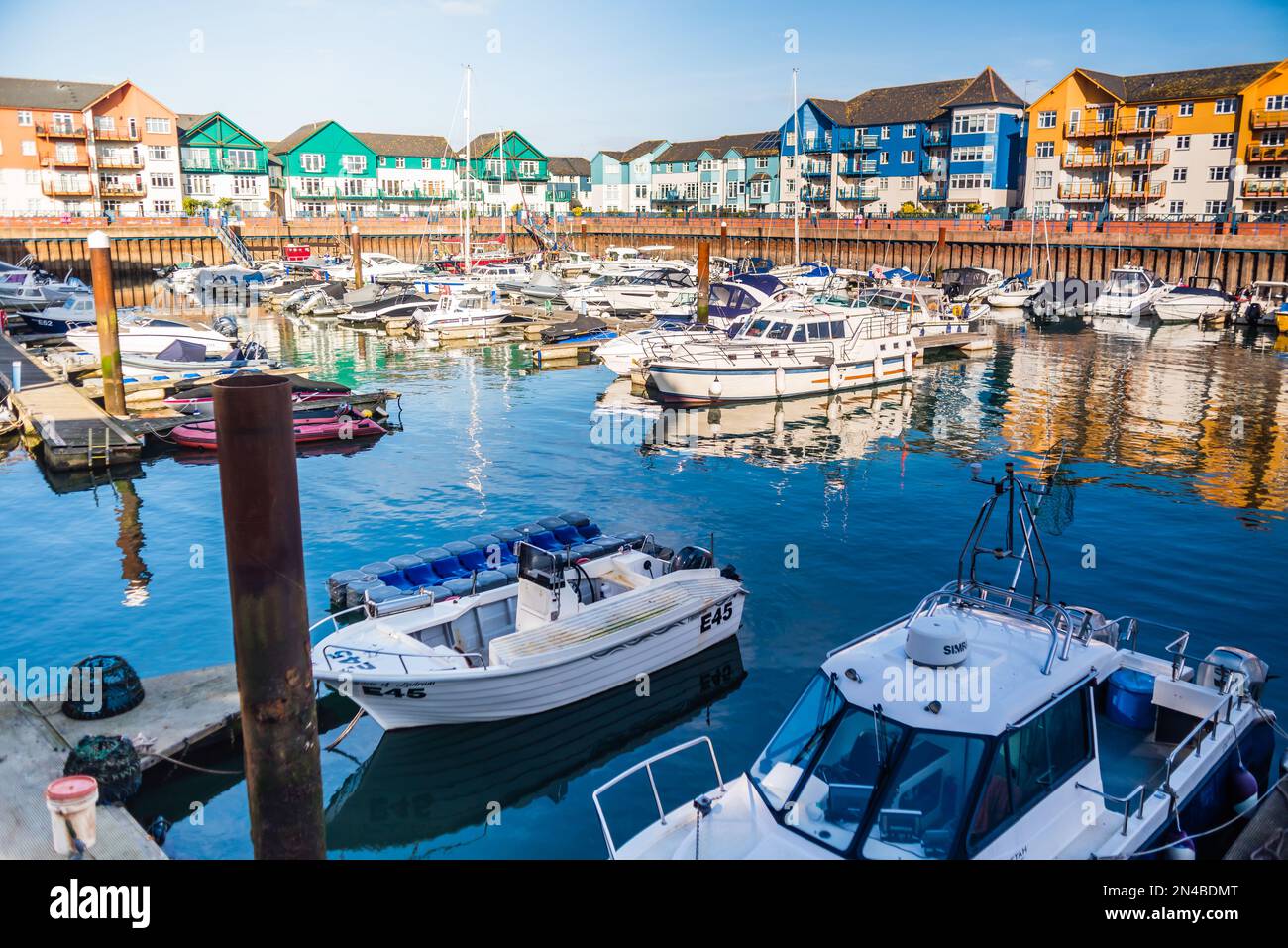 Exmouth Marina avec bateaux amarrés. Banque D'Images