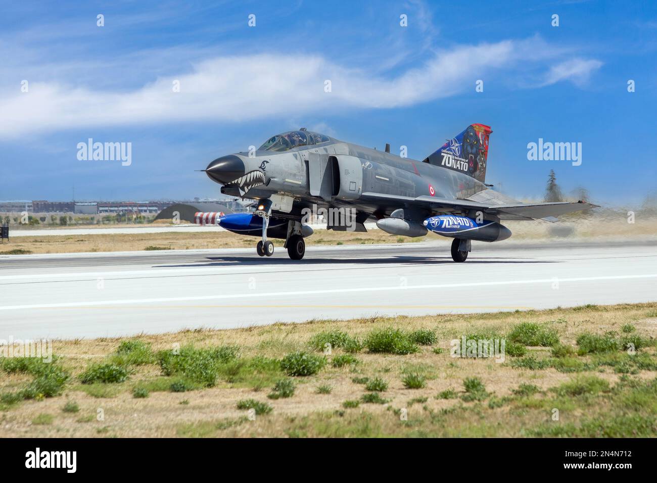 Konya, Turquie - 07 01 2021: Le chasseur F-4 E Phantom II de la Force aérienne turque McDonnel Douglas est en position de décollage pendant l'Anatolie Eagle Air Force Exer Banque D'Images