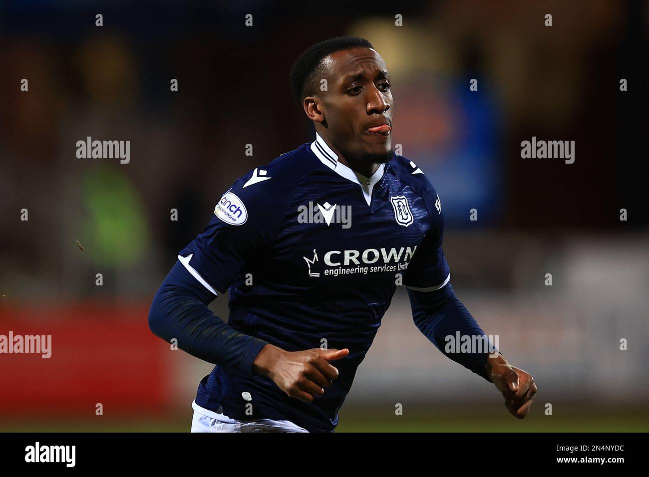 Dundee, Écosse, Royaume-Uni. 8th février 2023 ; Dens Park, Dundee, Écosse : SPFL Trust football, Dundee versus Raith Rovers ; crédit Zach Robinson de Dundee : Images sportives action plus/Alamy Live News Banque D'Images