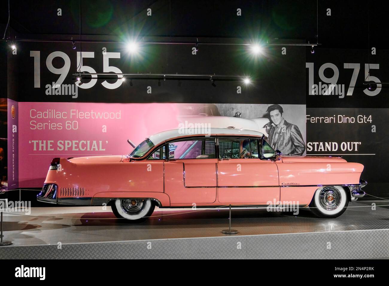 Sa Cadillac rose est exposée au Memphis Entertainment Complex d'Elvis Presley à Graceland, à Memphis, Tennessee. Banque D'Images