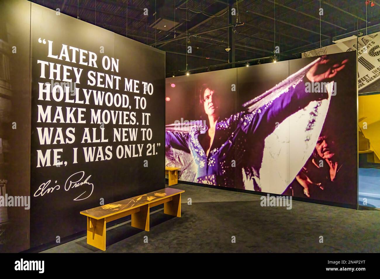 Exposition de carrière à Hollywood d'Elvis dans le Memphis Entertainment Complex d'Elvis Presley à Graceland à Memphis, Tennessee. Banque D'Images