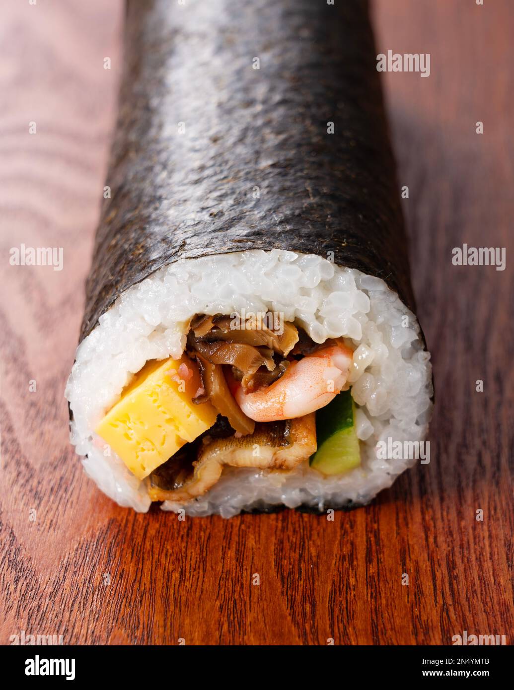 EHo-maki sur la table. L'image de Setsubun. Petits pains à sushis. Banque D'Images