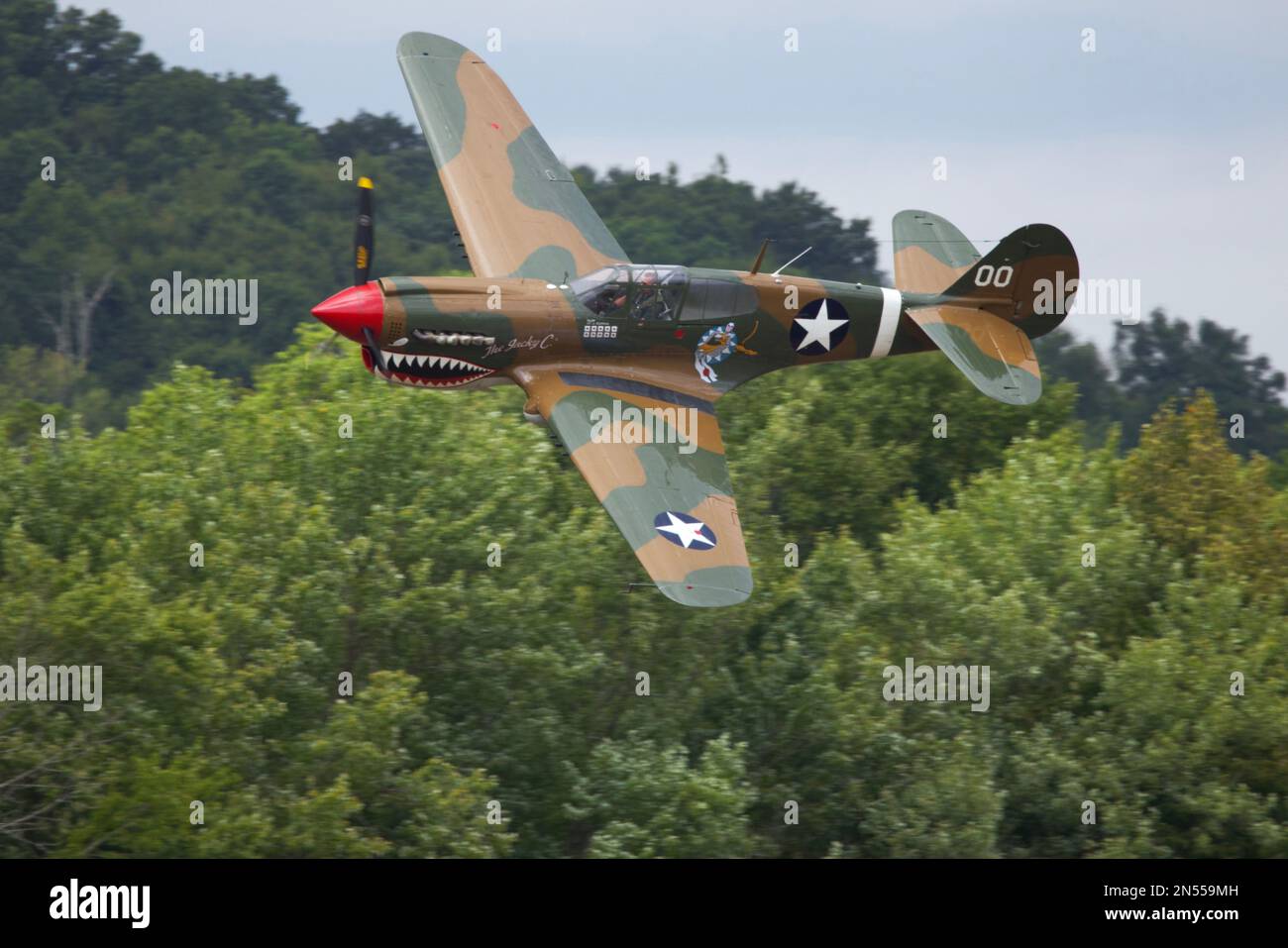 Un ancien avion à un spectacle aérien Banque D'Images Un ancien avion à un spectacle aérien Banque D'Images