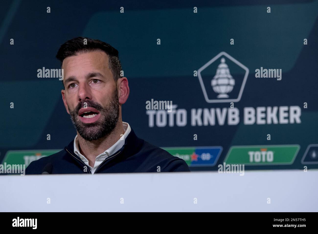 EINDHOVEN - entraîneur PSV Ruud van Nistelrooij pendant la ronde de 16 de la coupe KNVB entre le PSV Eindhoven et le FC Emmen au stade Phillips sur 8 février 2023 à Eindhoven, pays-Bas. AP | hauteur néerlandaise | COR LASKER Banque D'Images