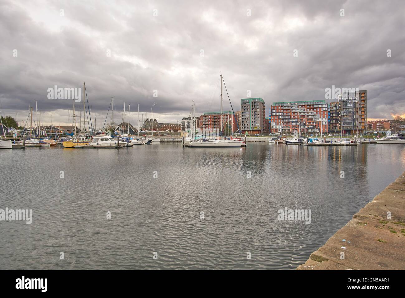 Ipswich Haven Marina un jour ennuyeux Banque D'Images