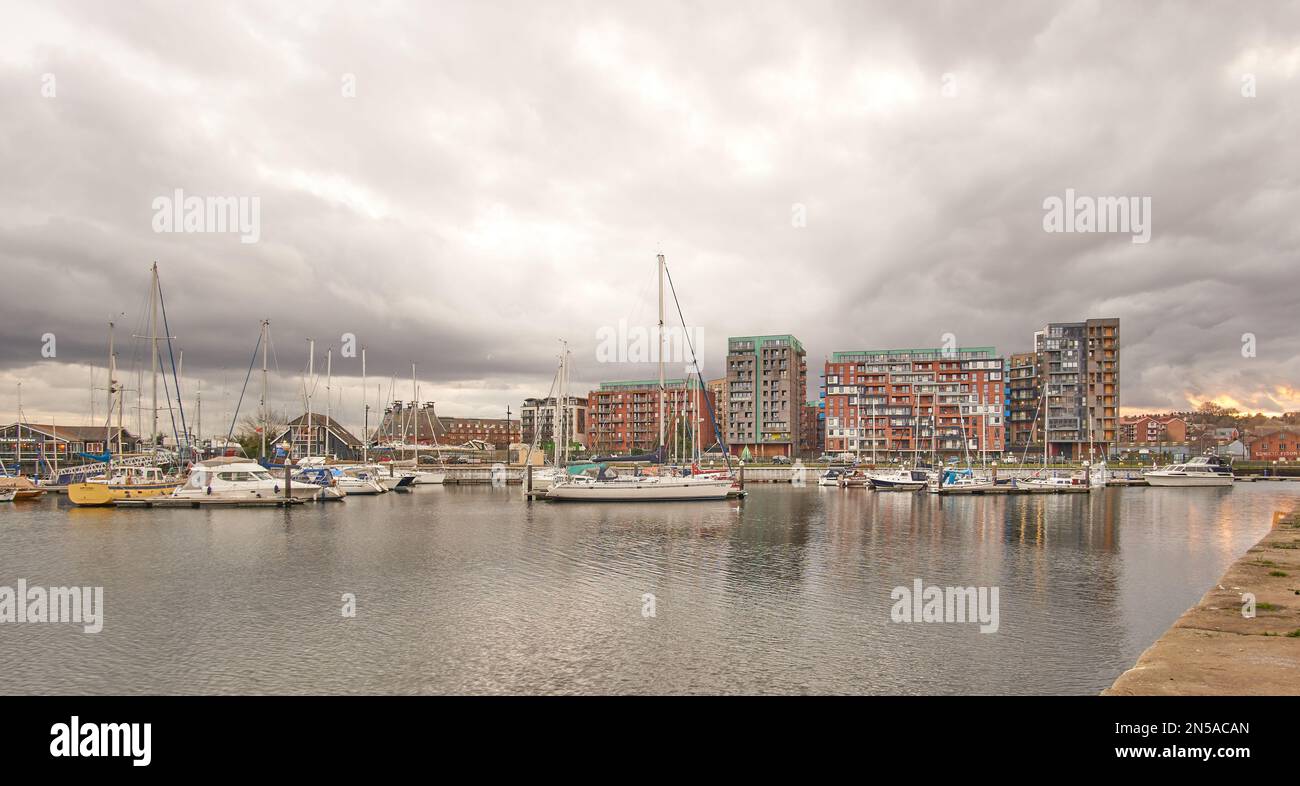 Ipswich Haven Marina un jour ennuyeux Banque D'Images