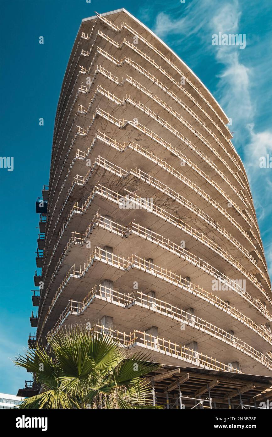 Site de construction de bâtiments résidentiels. Logement d'un nouveau bâtiment pour un hôtel ou un appartement. L'industrie du développement urbain Banque D'Images