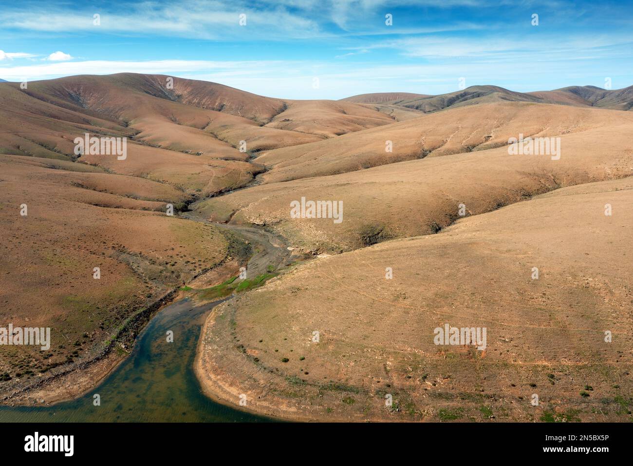 Semi-désert avec Barranco de Fuente Lopez, photo aérienne, îles Canaries, Fuerteventura, Tefia, Los Molinos Banque D'Images