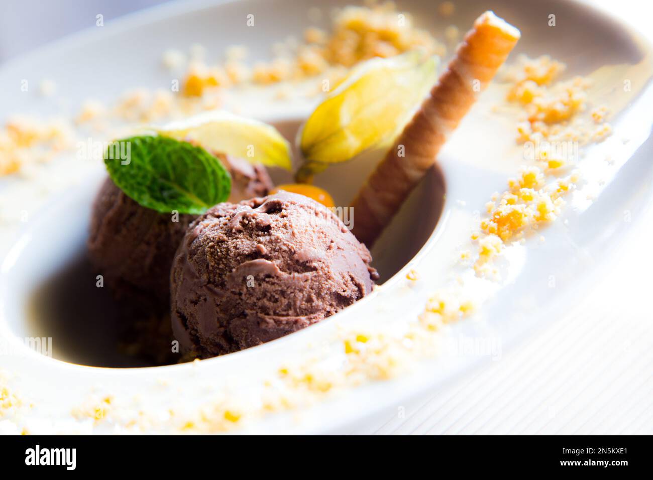 Crème glacée italienne aromatisée au chocolat artisanal Banque D'Images