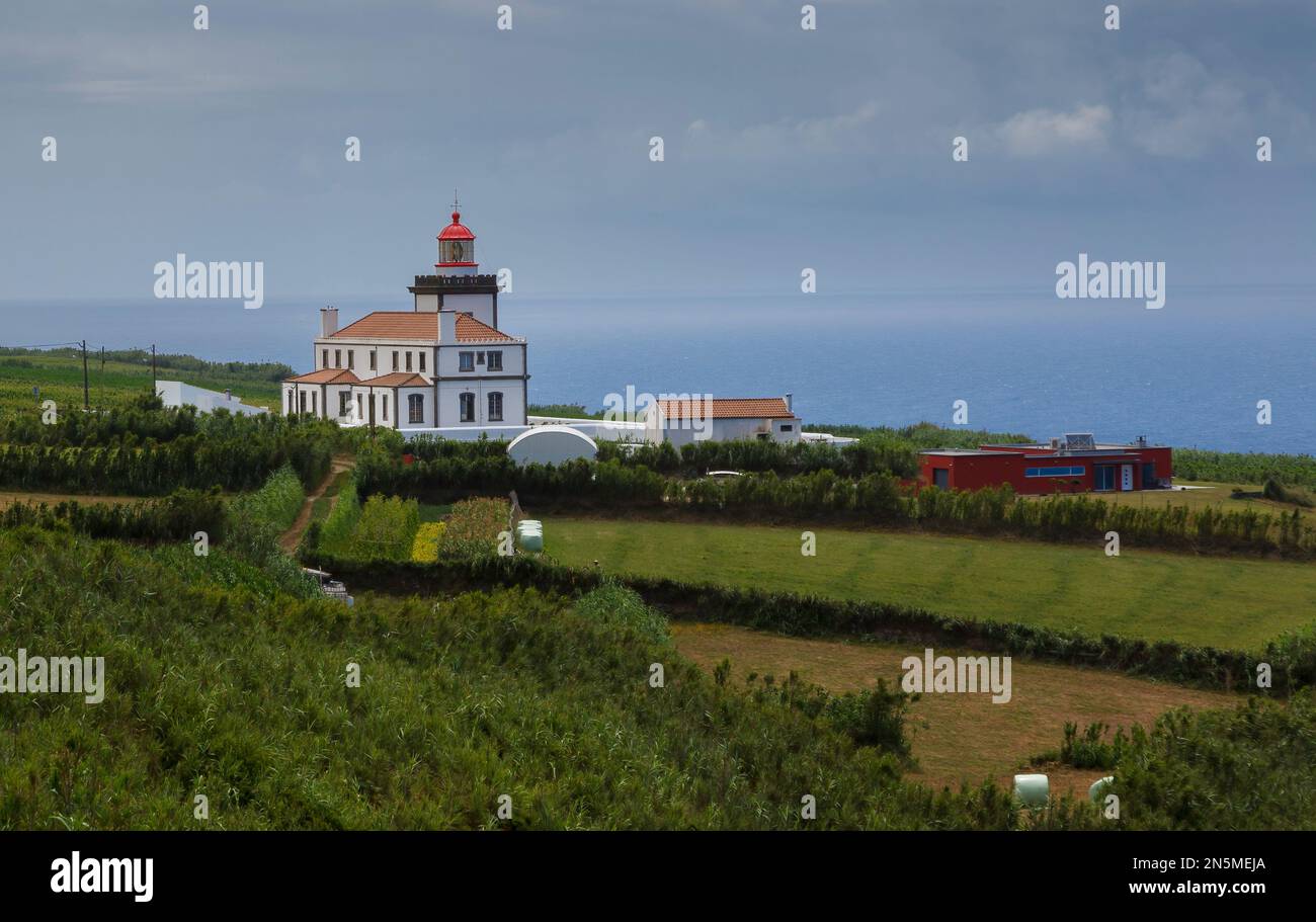 Lighthiter sur la côte sud d'une île Banque D'Images