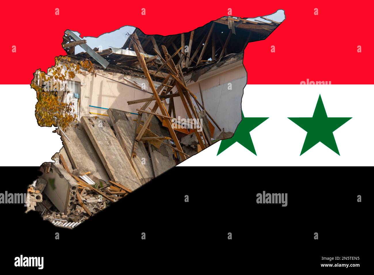 Tremblement de terre en Syrie. Bâtiment endommagé. Une image sous la forme d'une carte de la Syrie sur fond de drapeau national de la Syrie Banque D'Images