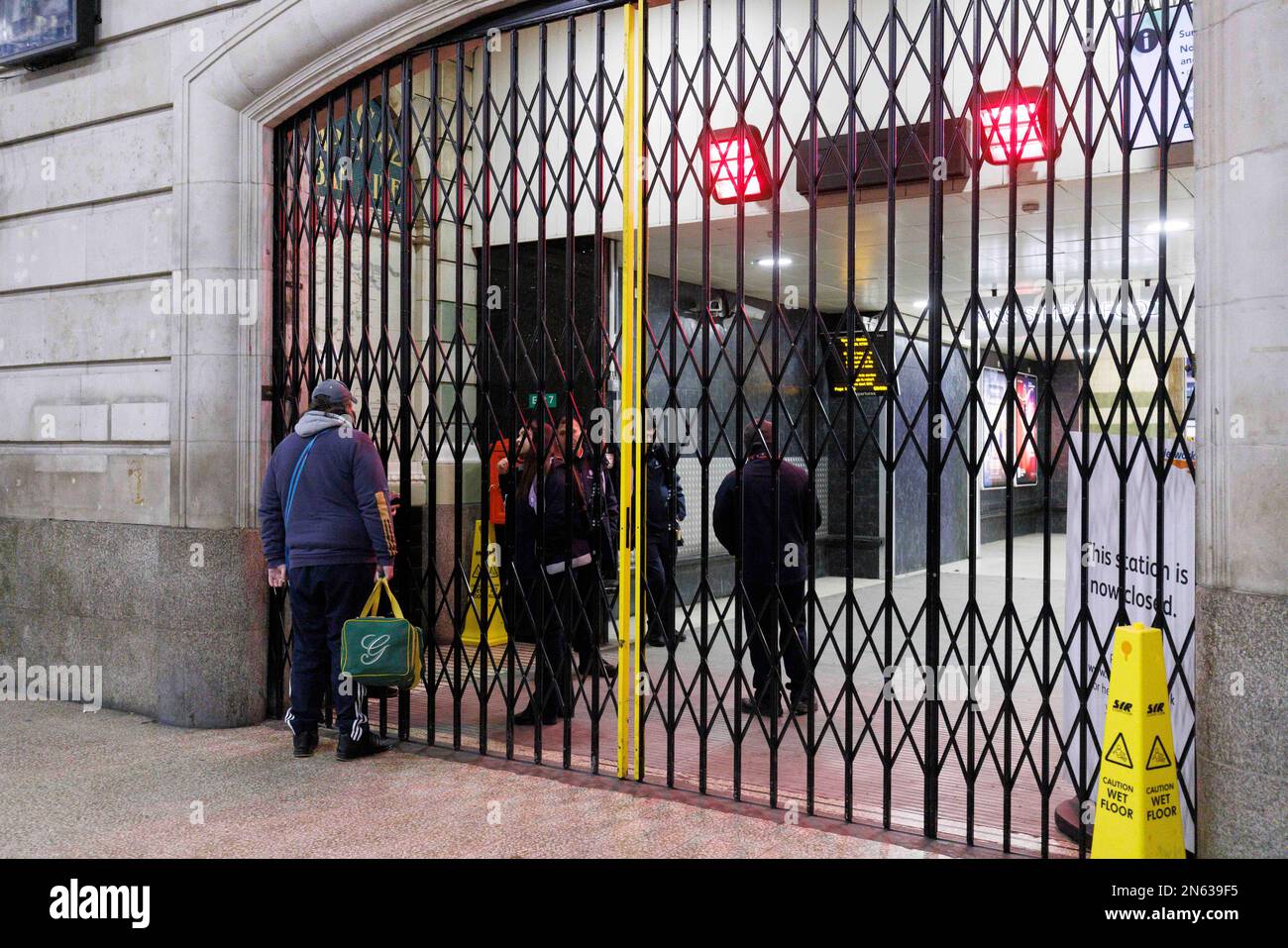 Gare Victoria de Londres ce matin en tant que chauffeur de train, le syndicat Aslef organise une sortie aujourd'hui. Banque D'Images