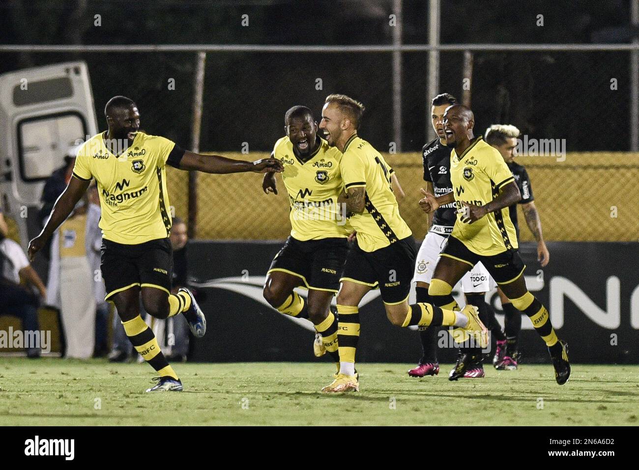Sao Paulo, Sao Paulo, Brésil. 9th févr. 2023. (SPO) l'équipe de Sao Bernardo do Campo bat Corinthiens pour le championnat Paulista. 9 février 2023. Brésil, Sao Paulo, Sao Bernardo do Campo: Match entre Sao Bernardo FC et Corinthiens, valable pour la manche 7th du Championnat de football Paulista, Paulistao 2023, tenu à Estadio Municipal 1Ã‚Âº de Maio, à Sao Bernardo do Campo. Campo - SP, dans la nuit du jeudi, 9 février 2023. L'équipe de Sao Bernardo do Campo a gagné par le score de 2x0. Crédit: Ronaldo Barreto/Thenews2 (Credit image: © Ronaldo Barreto/TheNEWS2 via ZUMA Press Wire) E Banque D'Images