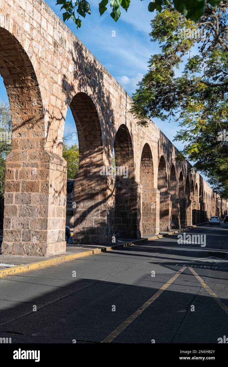 Aqueduc sur le site de l'UNESCO Morelia, Michoacan, Mexique Banque D'Images
