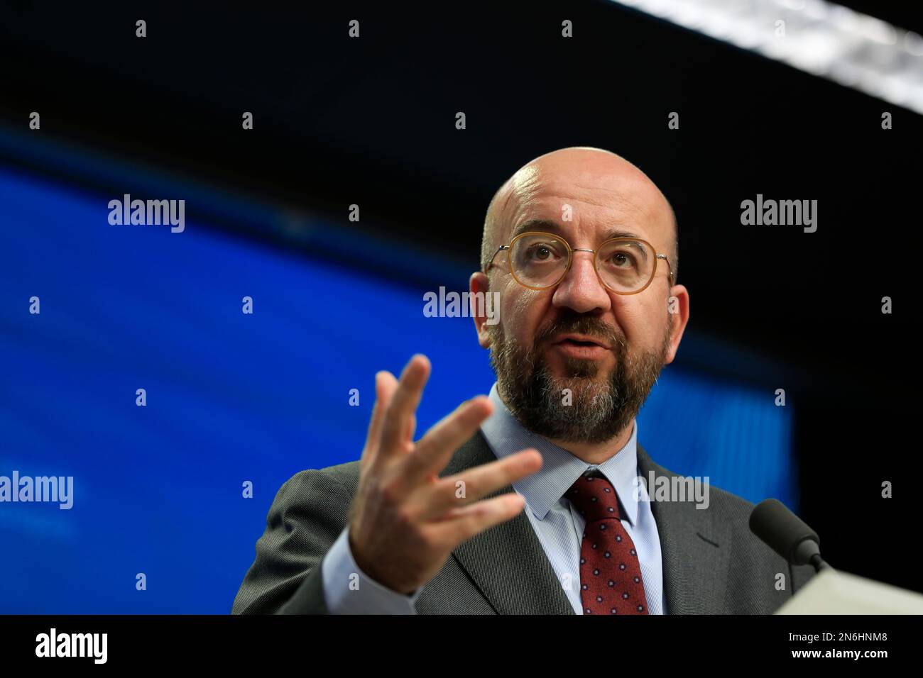 Belgique / Bruxelles 09/02/2023, Nicolas Landemard / le Pictorium - Illustration de l'hémicycle du Parlement européen - 10/2/2023 - Belgique / Bruxelles / Bruxelles - Ursula Von Der Leyen (chef de la Commission européenne) et Charles Michel (chef du Conseil de l'Europe), A tenu une conférence de presse commune à la fin du sommet européen extraordinaire tenu dans la capitale belge. Banque D'Images