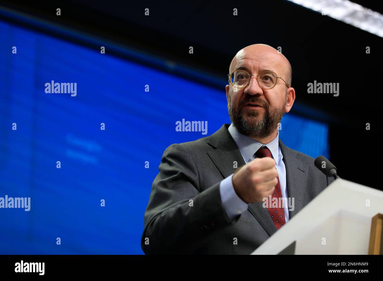 Belgique / Bruxelles 09/02/2023, Nicolas Landemard / le Pictorium - Illustration de l'hémicycle du Parlement européen - 10/2/2023 - Belgique / Bruxelles / Bruxelles - Ursula Von Der Leyen (chef de la Commission européenne) et Charles Michel (chef du Conseil de l'Europe), A tenu une conférence de presse commune à la fin du sommet européen extraordinaire tenu dans la capitale belge. Banque D'Images