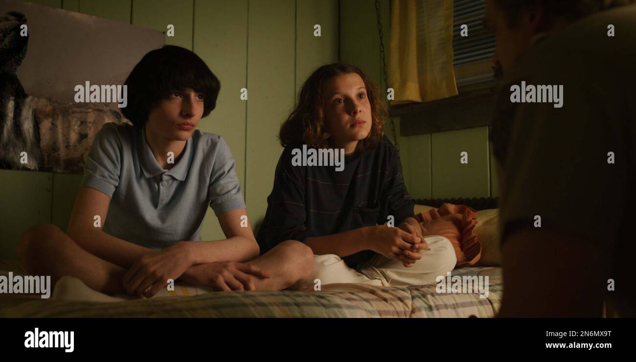 STRANGER THINGS (TV) FINN WOLFHARD MILLIE BOBBY BROWN COLLECTION NETFLIX/MOVIESTORE Banque D'Images
