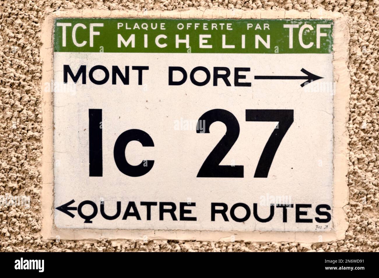 Marque historique de route française par Michelin Preserver à Orcival en Auvergne, France Banque D'Images