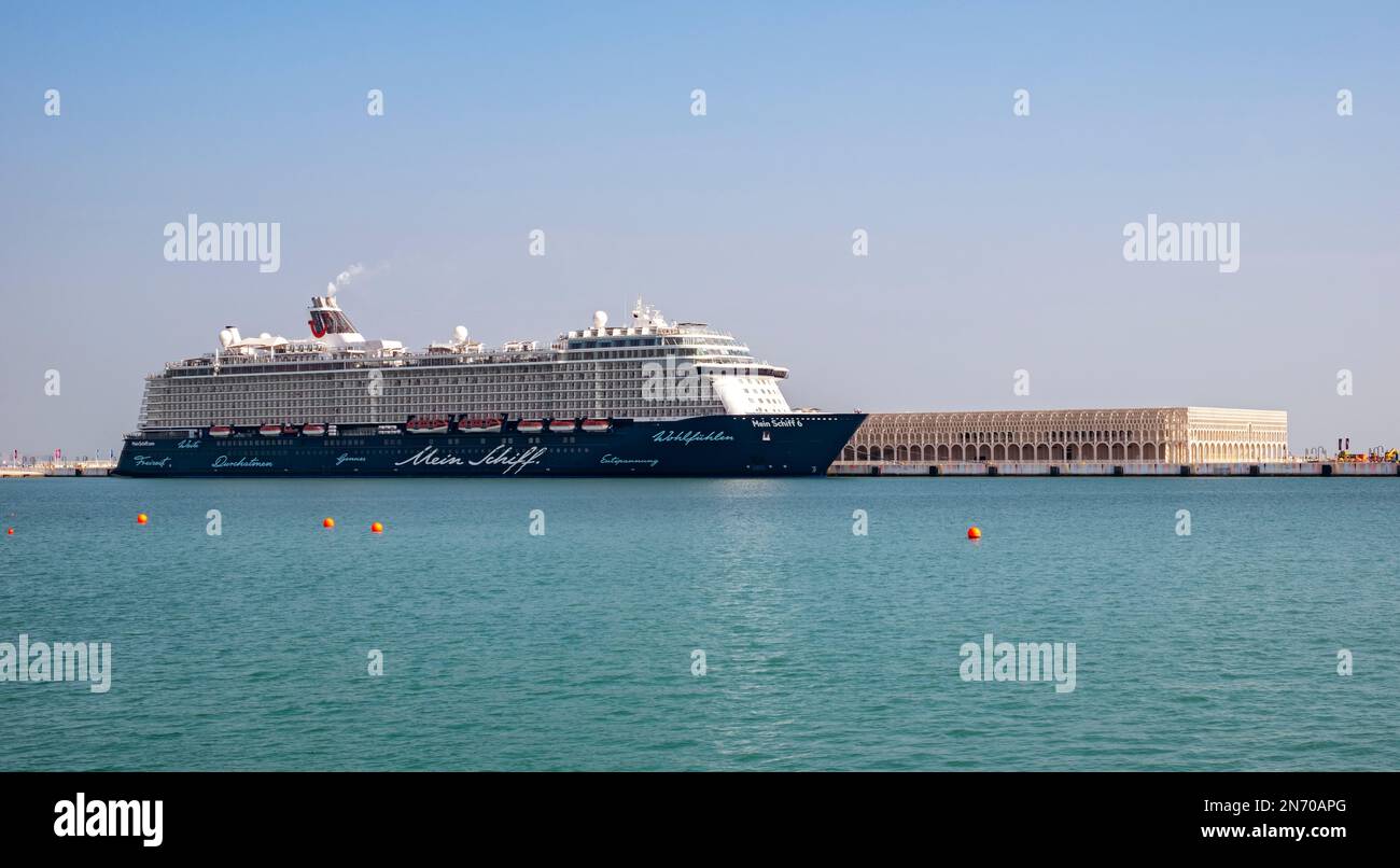 Terminal des navires de croisière de Doha, district de Mina, Vieux-Port de Doha, Qatar Banque D'Images