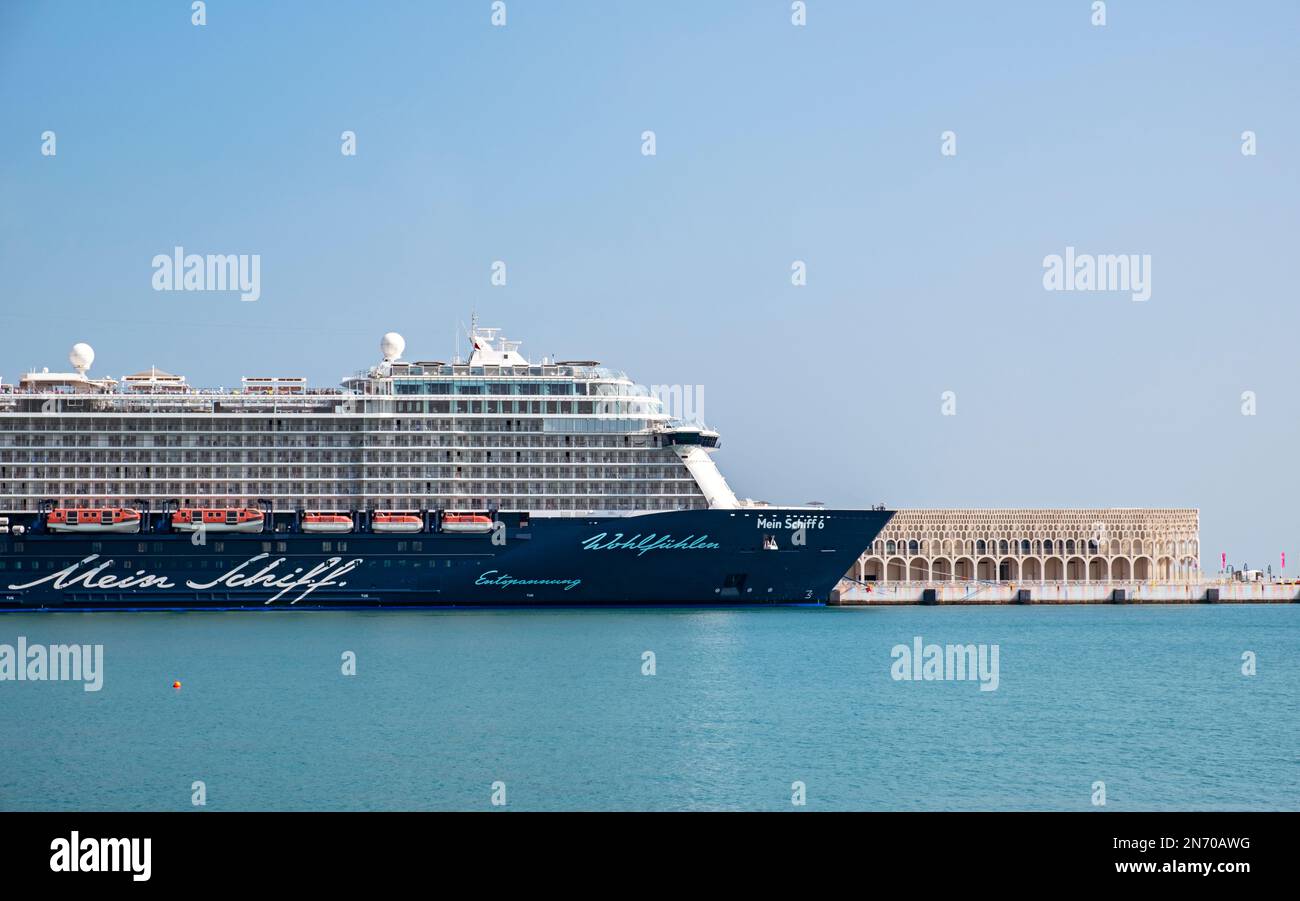 Terminal des navires de croisière de Doha, district de Mina, Vieux-Port de Doha, Qatar Banque D'Images