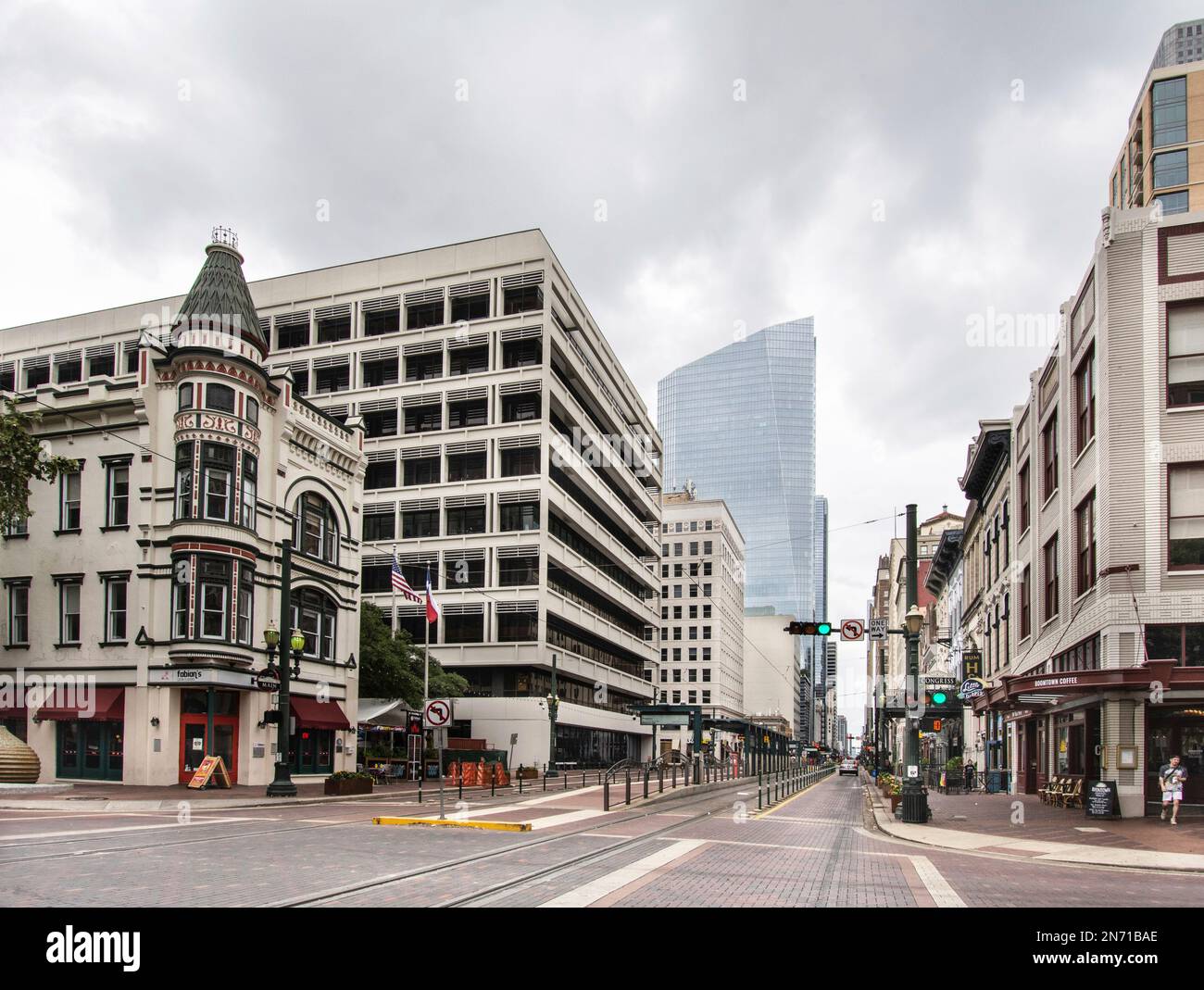 Houston, Texas, États-Unis. . Un coin de rue dans la vieille ville de Houston, Sweeney, Coombs, et Fredericks Building Banque D'Images