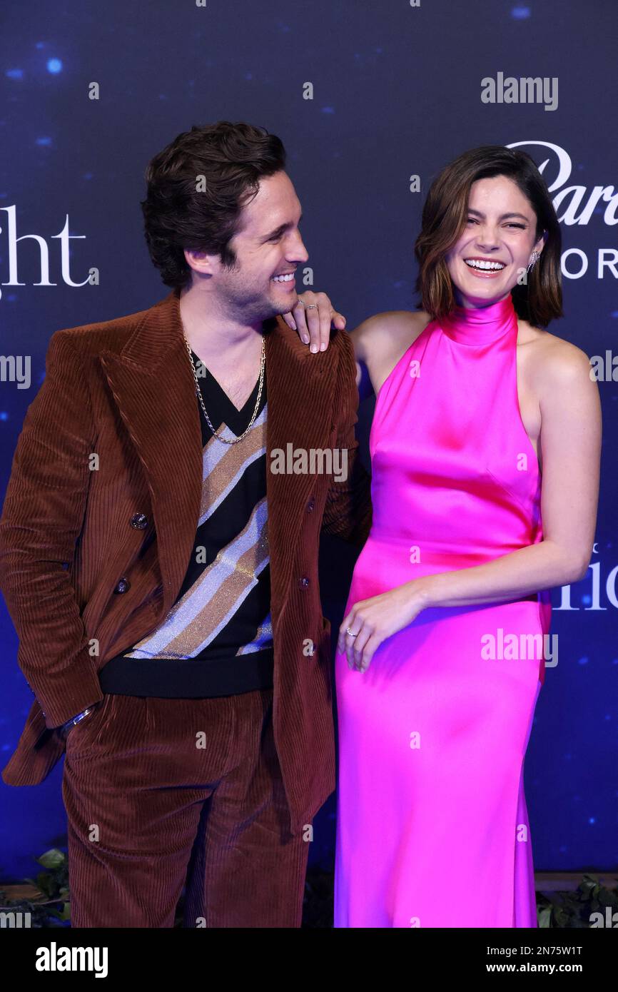 Diego Boneta y Mónica Bárbaro, pendant le tapis bleu du film 'à minuit' au centre culturel Roberto Cantoral sur 09 février 2023 à Mexico, Mexique. Banque D'Images