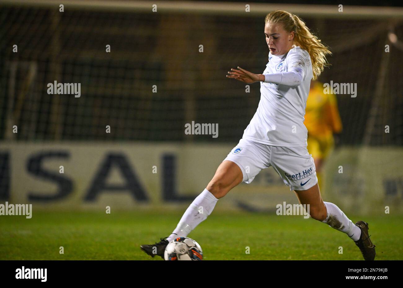 Sofie Laursen Vendelbo (27) de Genk photographié lors d'un match de football féminin entre RSC Anderlecht et KRC Genk le jour de match 20th de la saison 2022 - 2023 de la Super League belge Lotto Womens , le vendredi 10 février 2023 à Zaventem , BELGIQUE . PHOTO SPORTPIX | David Catry crédit: David Catry/Alay Live News Banque D'Images