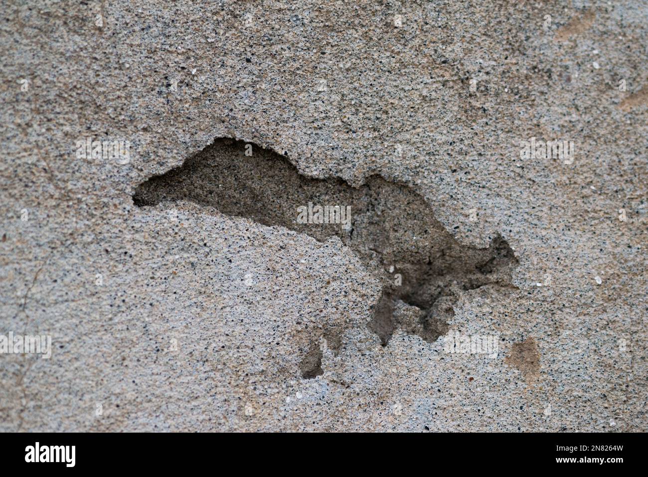 Vieux grunge mur fissuré fond texturé, Cement mur fond extérieur. Banque D'Images