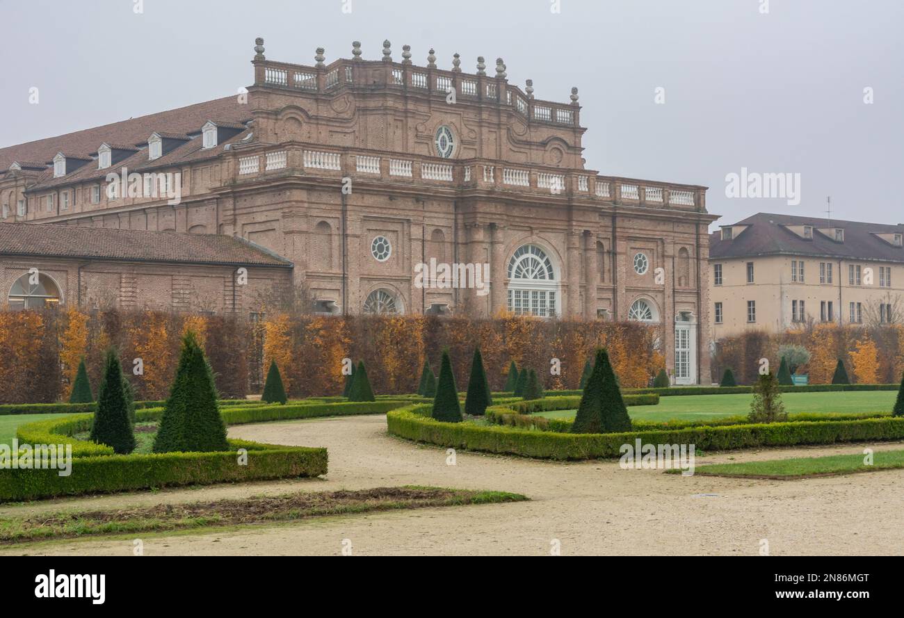 Le Palais de Venaria (Italien: Reggia di Venaria Reale) est une ancienne résidence royale et des jardins situés à Venaria Reale, près de Turin - Banque D'Images