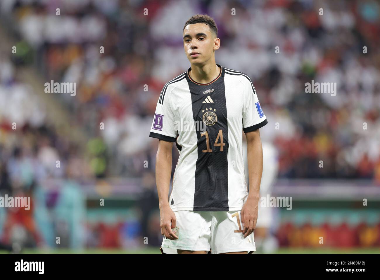 Jamal Musiala d'Allemagne vu lors de la coupe du monde de la FIFA, Qatar 2022 match entre l'Espagne et l'Allemagne au stade Al Bayt. Note finale: Espagne 1:1 Allemagne. Banque D'Images