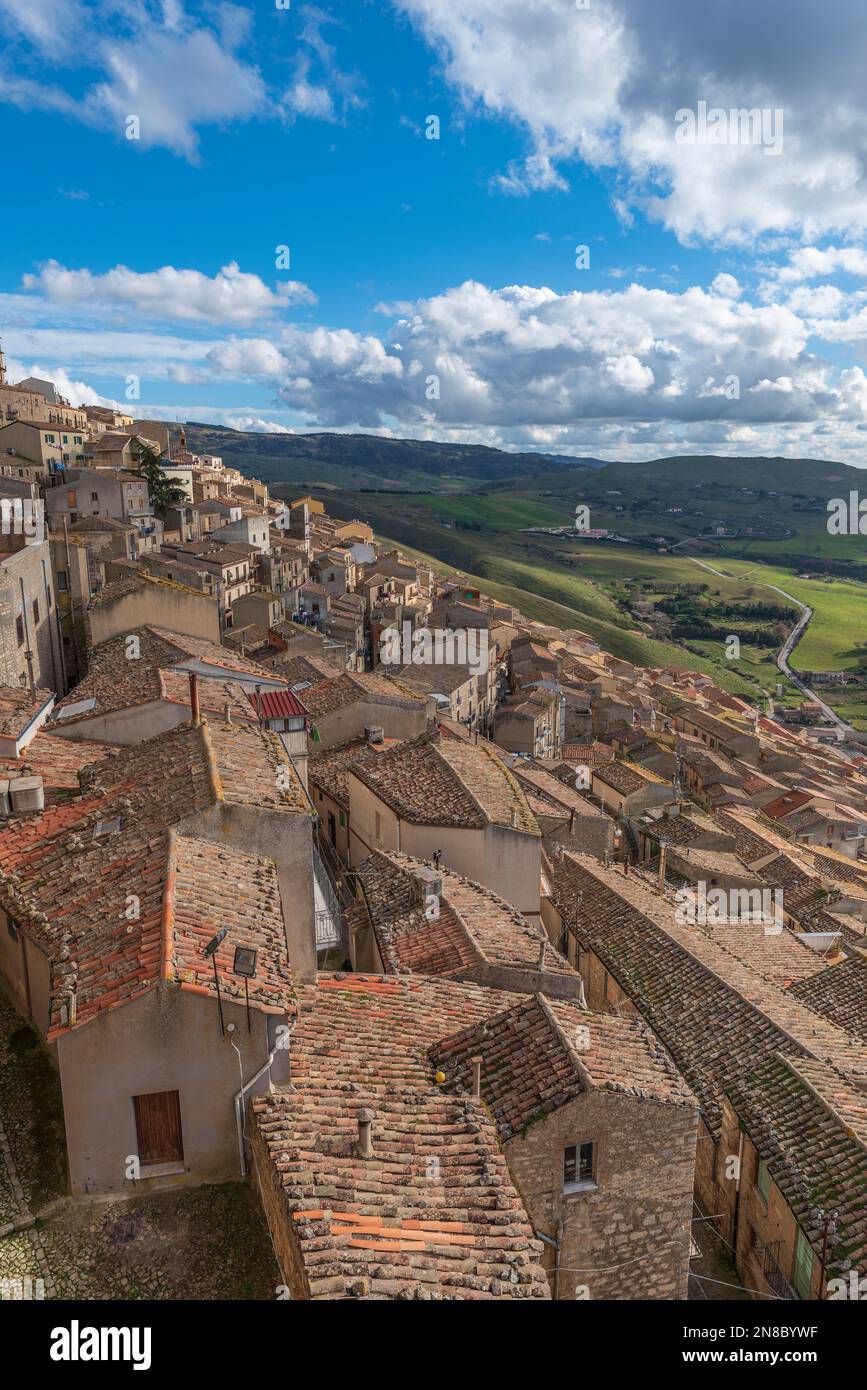 Le village de Gangi vu des toits, Sicile Banque D'Images