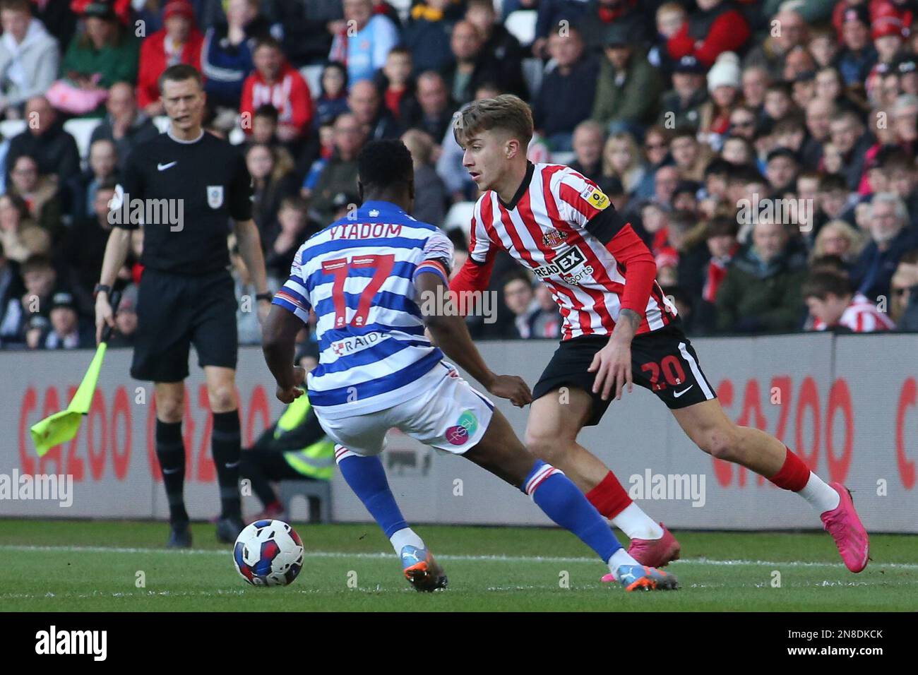 Jack Clarke, de Sunderland, participe au match de championnat Sky Bet d'Andy Yiadom, de Reading, entre Sunderland et Reading, au stade Light de Sunderland, le samedi 11th février 2023. (Photo : Michael Driver | MI News) Credit : MI News & Sport /Alay Live News Banque D'Images