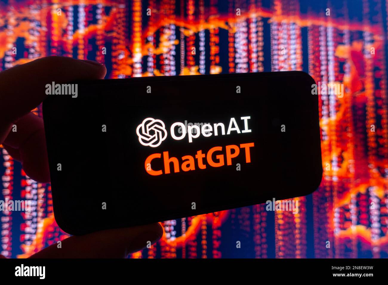 Composite numérique du logo Microsoft ChatGPT OpenAI chatbot sur l'écran du téléphone Banque D'Images