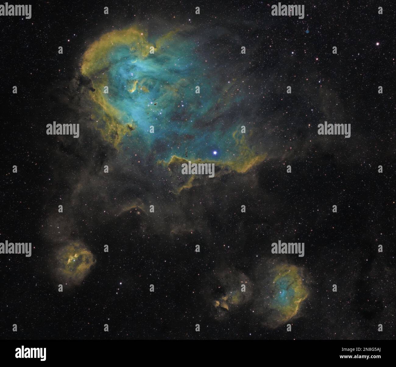 Une belle vue de la galaxie verte-jaunâtre Banque D'Images Une belle vue de la galaxie verte-jaunâtre Banque D'Images