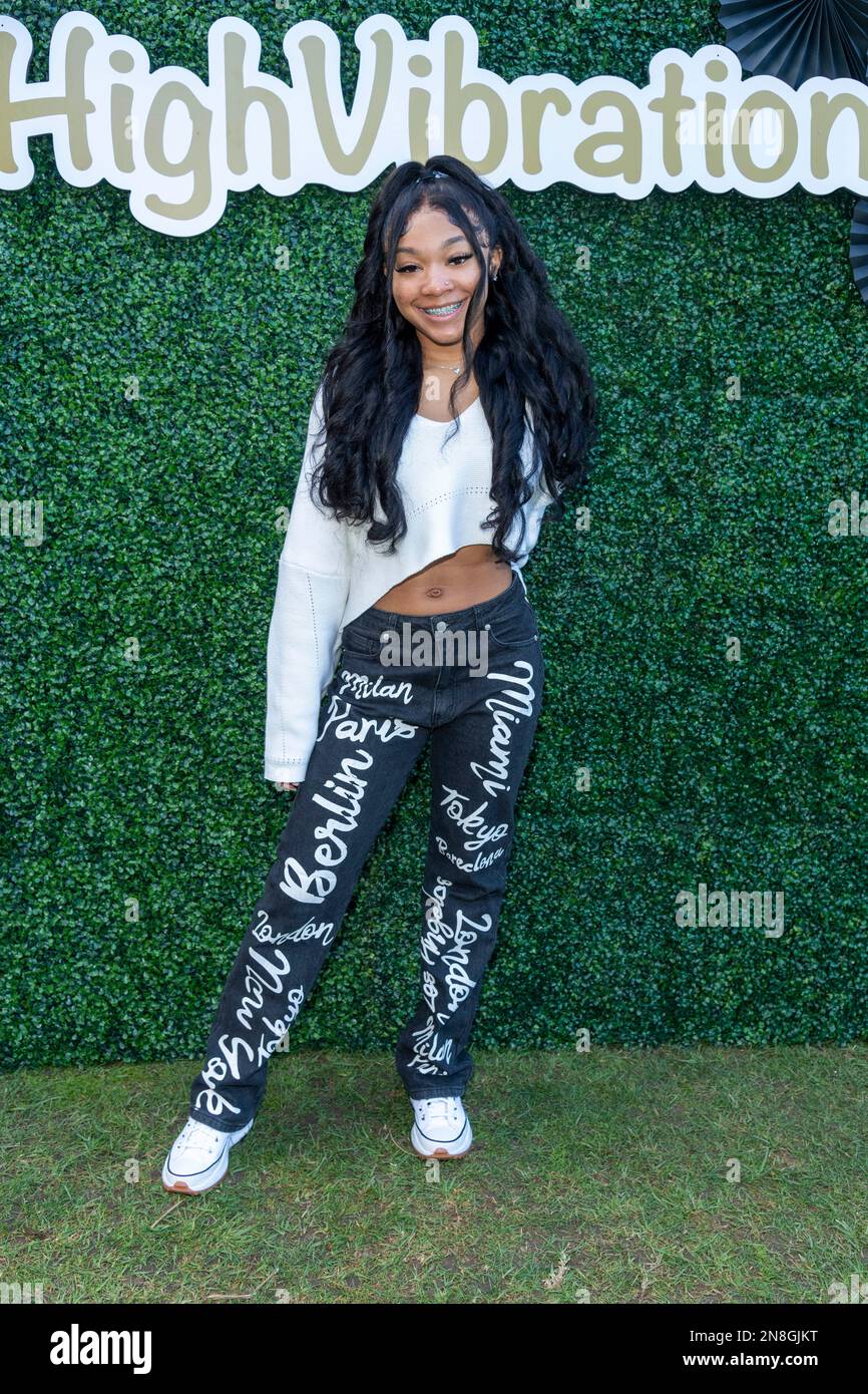 Los Angeles, États-Unis. 11th févr. 2023. Mya Johnson, @theemyanicole participe au Sommet de Teen haute vibration de la Fondation Kheris Rogers à l'Université Loyola Marymount, Los Angeles, CA 11 février 2023 crédit: Eugene Powers/Alamy Live News Banque D'Images