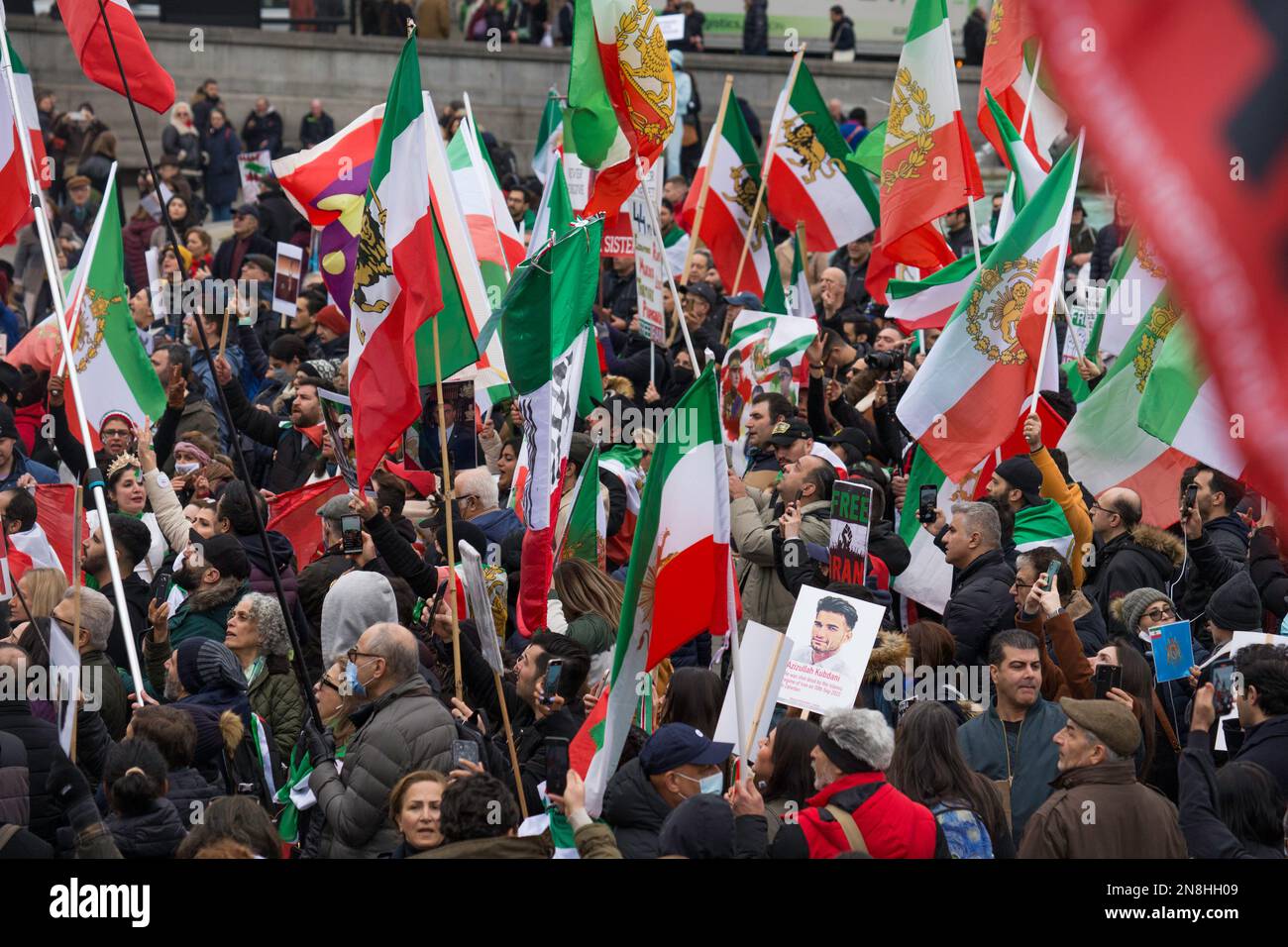 Foules de gens à Iran Woman Life Freedom Protest Trafalgar Square Londres Banque D'Images