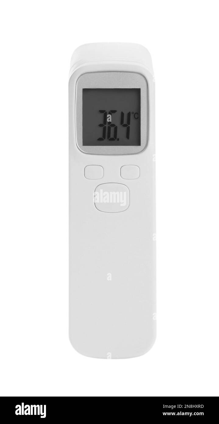 Thermomètre infrarouge isolé sur blanc. Vérification de la température pendant la pandémie Covid-19 Banque D'Images