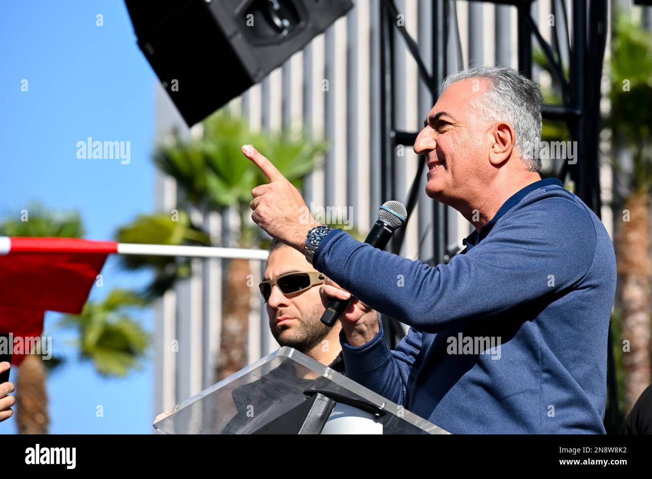 Los Angeles, États-Unis. 11th févr. 2023. Des milliers de personnes se sont rassemblées pour protester contre un changement de régime en Iran lors d'un rassemblement devant l'hôtel de ville de Los Angeles samedi à Los Angeles, aux États-Unis. Crédit: Linova Photography/Alamy Live News. Banque D'Images